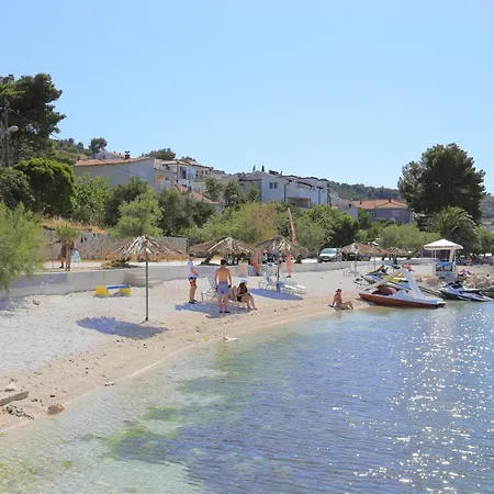 Family Friendly With A Swimming Pool Mastrinka, Ciovo - 22372 *