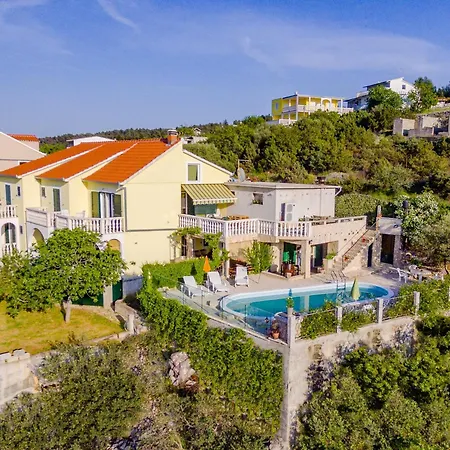 Family Friendly With A Swimming Pool Mastrinka, Ciovo - 22372 Apartament Trogir