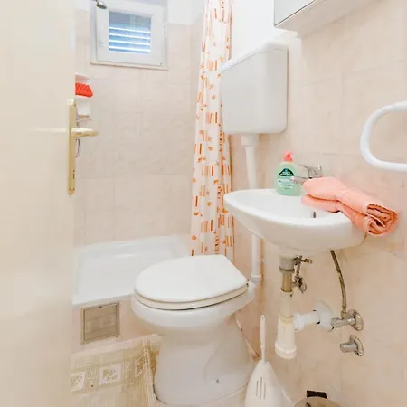 Family Friendly With A Swimming Pool Mastrinka, Ciovo - 22372 *