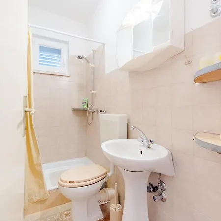 Apartament Family Friendly With A Swimming Pool Mastrinka, Ciovo - 22372 Trogir