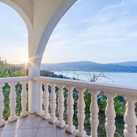 Family Friendly With A Swimming Pool Mastrinka, Ciovo - 22372 Apartament