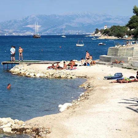 Family Friendly With A Swimming Pool Mastrinka, Ciovo - 22372 * Trogir
