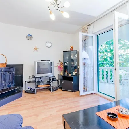 Family Friendly With A Swimming Pool Mastrinka, Ciovo - 22372