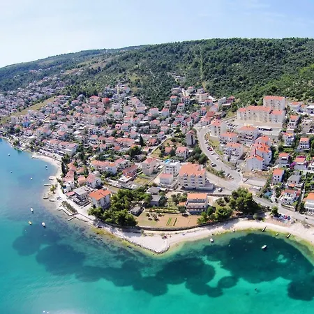 Family Friendly With A Swimming Pool Mastrinka, Ciovo - 22372 Trogir